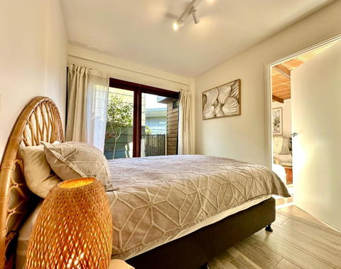 Private Access Retreat 1 Queen Bedroom W Stunning Pool And Ocean Views - Tourism TAS 2