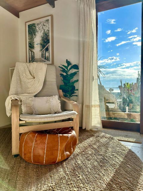 Private Access Retreat 1 Queen Bedroom W Stunning Pool And Ocean Views - Tourism TAS 3