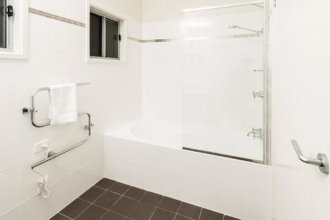 Aspect 2/8a Poly Cow Lane - Tourism TAS 2