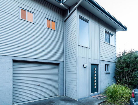 Aspect 2/8a Poly Cow Lane - Tourism TAS 3