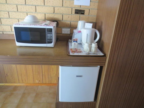 Aspley Pioneer Motel - Tourism TAS 3