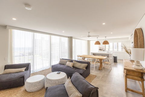Astina Suites, Forster - Hobart Tourism 2