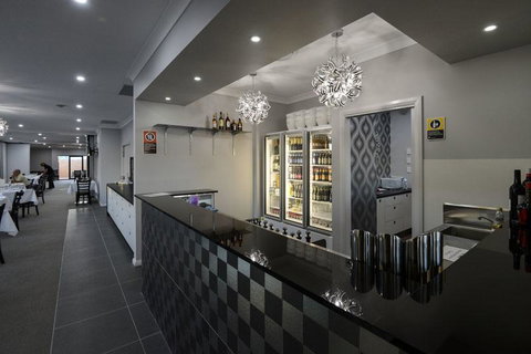 Astro Dish Motor Inn - Tourism TAS 2