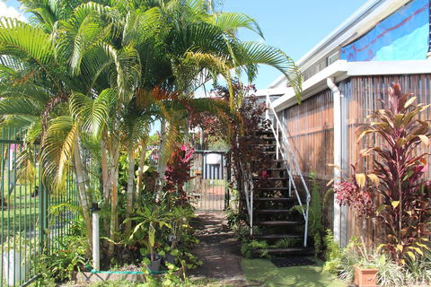 Asylum Cairns Hostel - Hobart Tourism 2