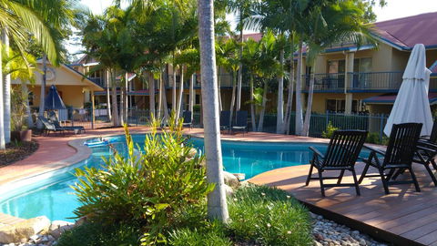 At Beach Court Holiday Villas - Hobart Tourism 1