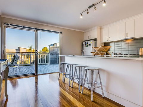 At The Beach - Hobart Tourism 0