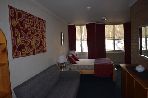 Attunga Alpine Lodge & Apartments - Hobart Tourism 1