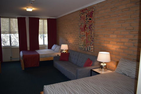 Attunga Alpine Lodge & Apartments - Hobart Tourism 3
