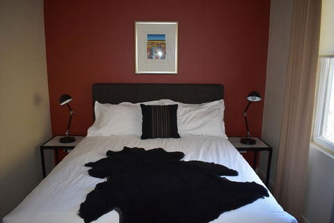 Attunga Alpine Lodge & Apartments - Hobart Tourism 0
