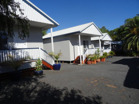 Augathella Palms Motel - Hobart Tourism 0
