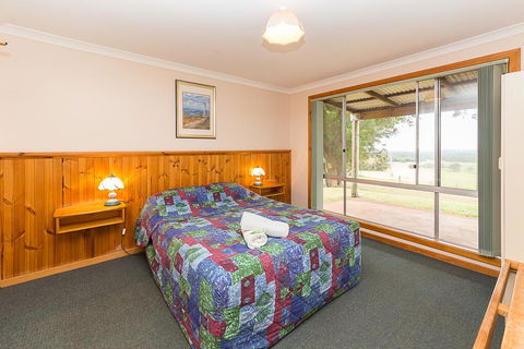 Augusta Sheoak Chalets - Hobart Tourism 1