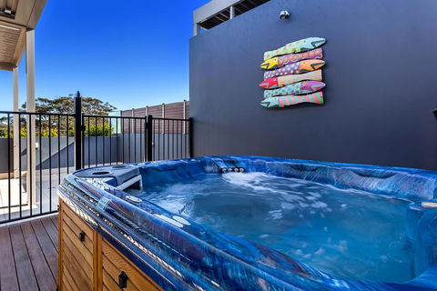 Aura Unit 10 - Shoal Bay - Hobart Tourism 0