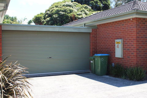 Australian Home Away Ringwood Bardia - Hobart Tourism 1