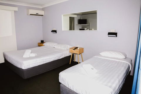 Australian Hotel Motel - Hobart Tourism 1
