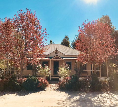 Autumn Beauty - Cottage 4 - Tourism TAS 1