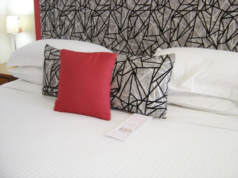 Avaleen Lodge Motor Inn - Tourism TAS 0