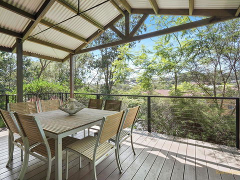 Avoca Beach Living - 84 Avoca Drive, Avoca Beach - Hobart Tourism 0