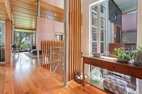 Award-winning Luxury, Noosa Heads - Tourism TAS 1