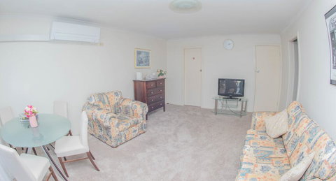 Aya Apartment - Hobart Tourism 1