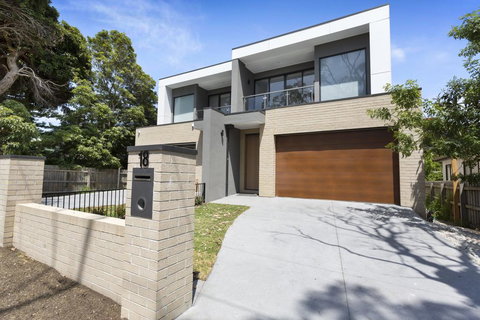 AZURE - ROSEBUD - Tourism TAS 2