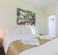 B5 Close to Nedlands Cafes Swan River SCGH  UWA - Tourism TAS