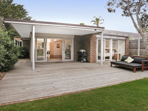 Backyard Bliss - Hobart Tourism 1