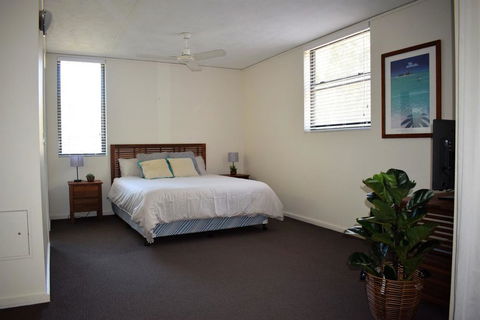 Baden 43 - Rainbow Shores, Family Beachside, Air Conditioned, Resort Unit - Hobart Tourism 1