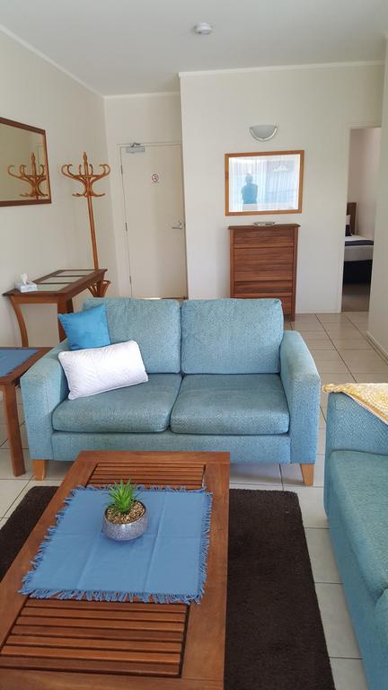 Baden 80 - Rainbow Shores, Air Conditioned Unit, Top Floor, Walk To Beach - Hobart Tourism 3
