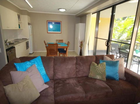 Baden 90 - Rainbow Shores, Resort Unit, Pools, Tennis Court, Walk To Beach - Hobart Tourism 2
