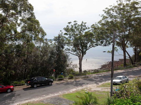Baggies On Dutchies', 9 Burbong Street - Large House With Aircon, Boat Parking & Waterviews - Hobart Tourism 0