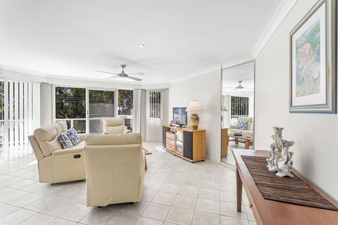 Bagnall Beach Apartments Unit 5-153 Government Rd - Hobart Tourism 1