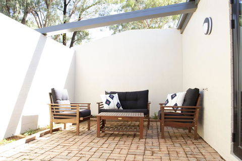 Balgownie Estate Winery Retreat & Restaurant - Hobart Tourism 3