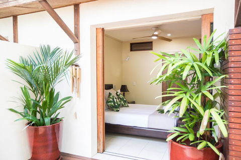 Bali Beach Villa - Port Douglas - Hobart Tourism 0