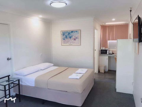 Bananatown Motel - Tourism TAS 1