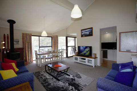 Banksia 2/35 Townsend Street - Hobart Tourism 1