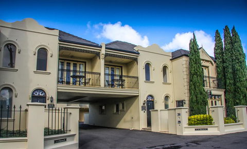 Banyan Place - Hobart Tourism 0