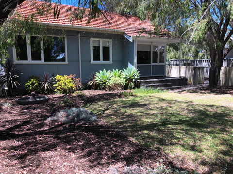 Barefoot Beach Cottage - Busselton - Hobart Tourism 3