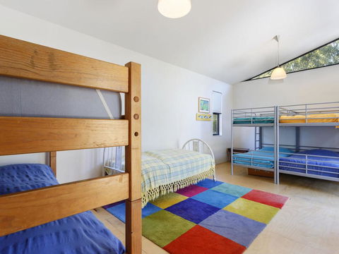 Barefoot Beach House - Hobart Tourism 1