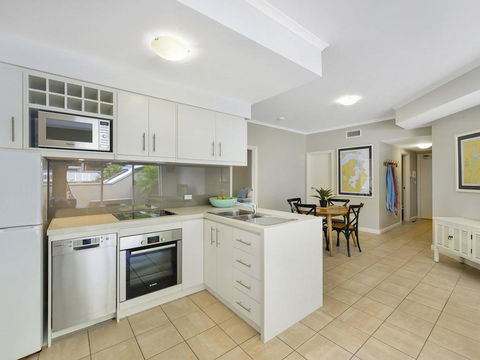 Barrenjoey At Iluka Resort Apartments - Tourism TAS 3