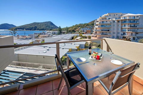 Barrington, 713/35-45 Shoal Bay Road - Hobart Tourism 0