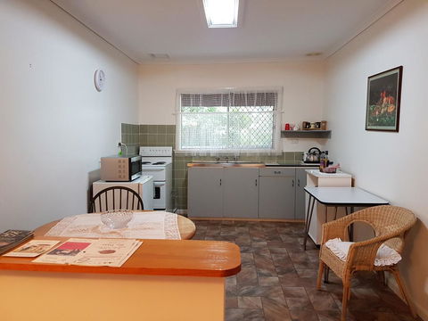 Basedow Units Tanunda - Hobart Tourism 3