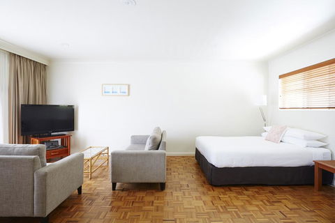 Bay Beach Motel - Hobart Tourism 2