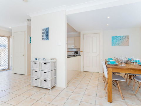 Bay Haven', 4/3 Thurlow Avenue - Pet Friendly, Close To Town, & Air Con - Hobart Tourism 1
