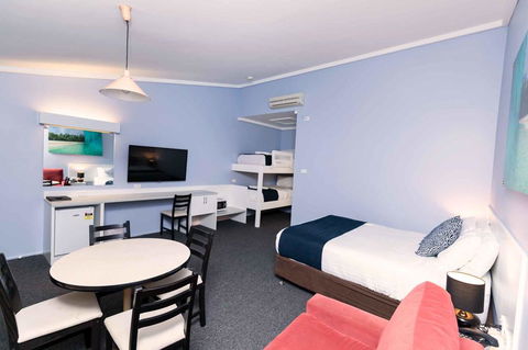 Bay Hotel Motel - Hobart Tourism 1