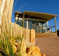 Bay Of Islands Apartments - Hobart Tourism