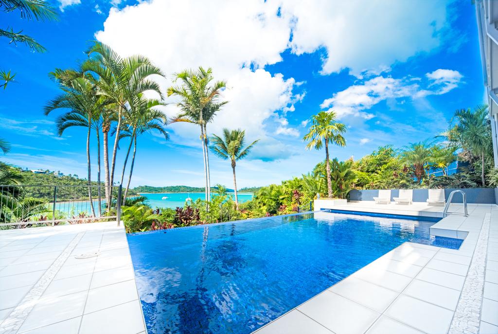 Shute Harbour QLD Tourism TAS