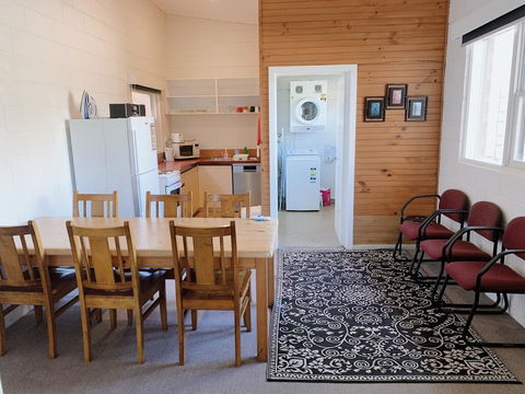 Bayplay Cottage And Portsea Apartments - Hobart Tourism 1
