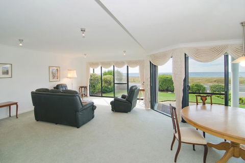 Bayside Beauty - Hobart Tourism 2
