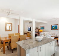 Bayvilla 3  Belongil Beach - Hobart Tourism