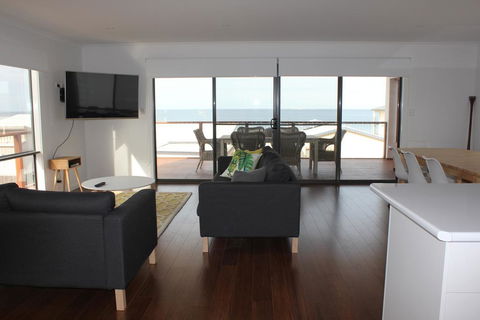 Beach House At Arno - Hobart Tourism 2